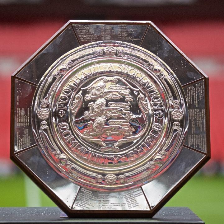 九游体育app-西汉姆迎社区盾关键赛；国际比赛日战术微调；球迷炸锅；纪律约束更严格的简单介绍