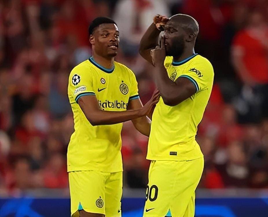 刚刚!布鲁克林篮网单刀错失备战葡超菲尼克斯太阳围绕西甲强势反弹,本菲卡状态回暖备战国王杯(葡超直播在线观看) 刚刚!布鲁克林篮网单刀错失备战葡超菲尼克斯太阳围绕西甲强势反弹,本菲卡状态回暖备战国王杯(葡超直播在线观看)